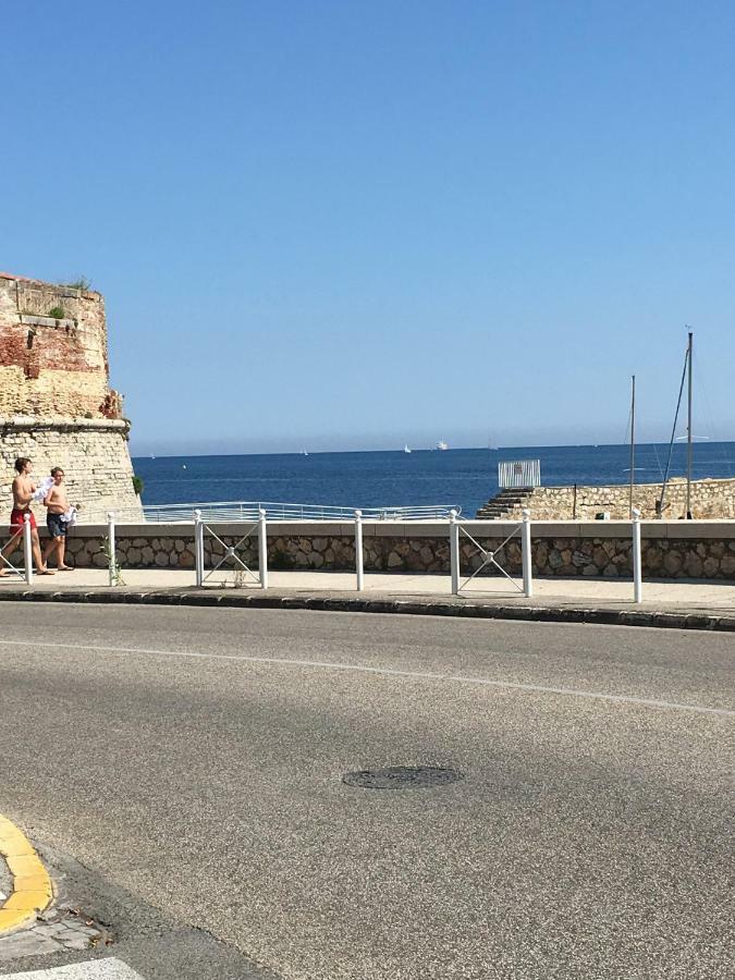 Le Suffren, Ventile ,Wifi, A 100 M De La Plage Toulon Buitenkant foto